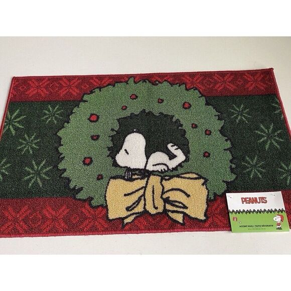 Peanuts Snoopy Christmas Wreath 18 x 30" Accent Rug Mat Holiday NEW - Picture 2 of 11